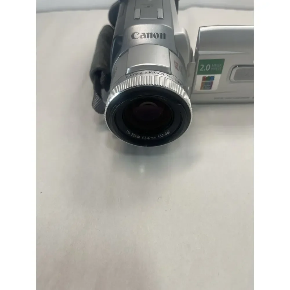 Canon Optura Xi MiniDV Digital Camcorder 220X Zoom w/ 3 Batteries Untested